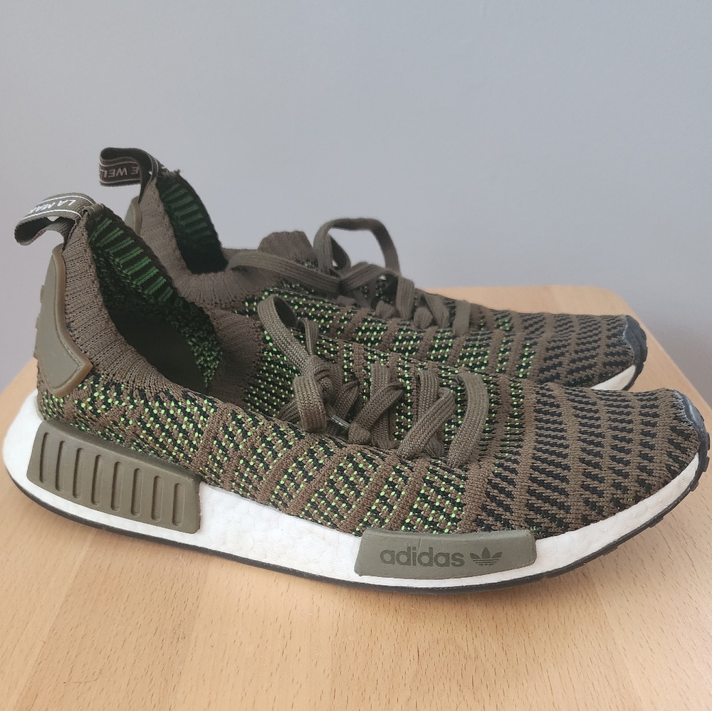Men's Adidas NMD R1 Olive Green Sneakers